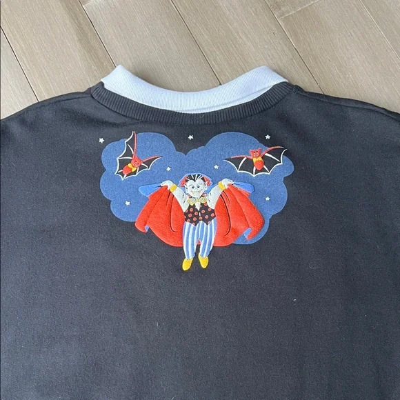 Vintage Halloween “Frequent Flyers Club” Haunted House Sweatshirt - Picture 9 of 10